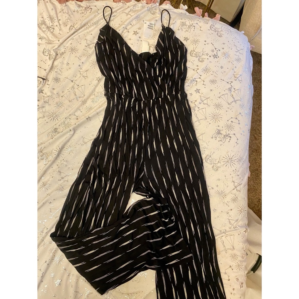 H&M Basics Black and White Jumpsuit - Size Medium